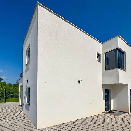 Stunning In Holiday home *